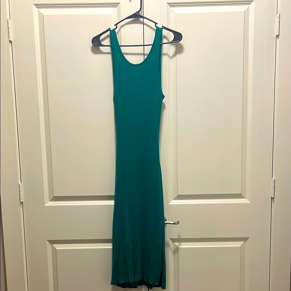 Women’s sleeveless ribbed dress